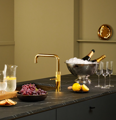 2705 Fusion Square Gold Sparkling No Application Portrait New Years Eve 2024